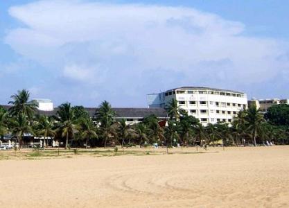 Browns Beach Hotel Negombo
