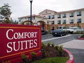 Comfort Suites Lake Forest