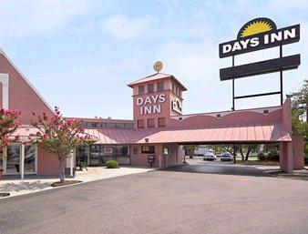 Days Inn Northeast - San Antonio