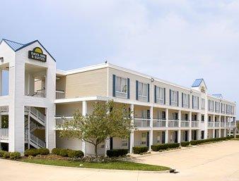 Days Inn and Suites - Normal