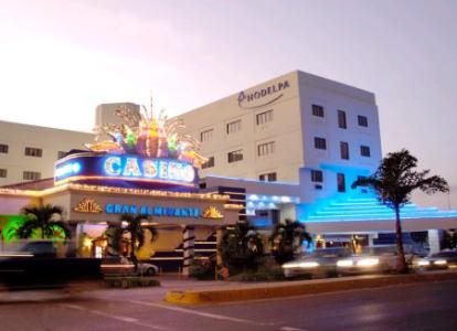 Hodelpa Gran Almirante Hotel & Casino Santiago