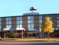 Howard Johnson Airport Hotel - Winnipeg