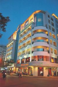 Que Huong - Liberty 3 Hotel Ho Chi Minh City