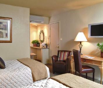 Resort Suites Of Scottsdale
