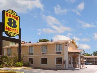 Super 8 Motel - Austin Central