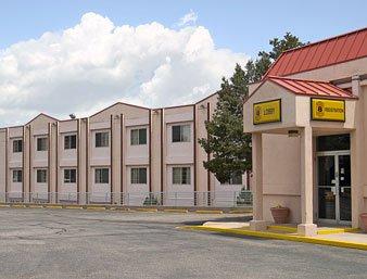 Super 8 Motel - Colorado Springs South