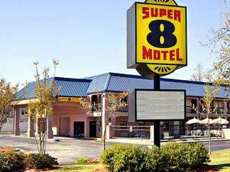 Super 8 Motel - Norcross - Northeast Atlanta